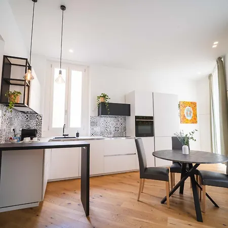Apartamento Emmeloft I Full Moon - Modern Bright Mood Milan