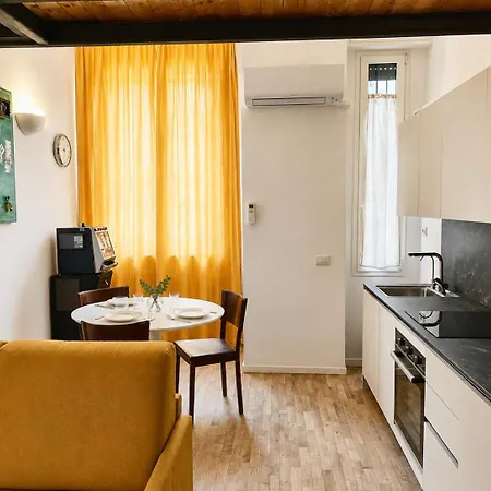 Apartamento Loft My Addiction - 200 Meters From The Metro Milão