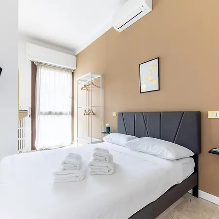 Appartamento - Duomo Porta Venezia - Luxury 3 Br 3 Balconies