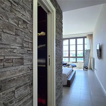 Luxury Loft Near Palaitalia Apartman *