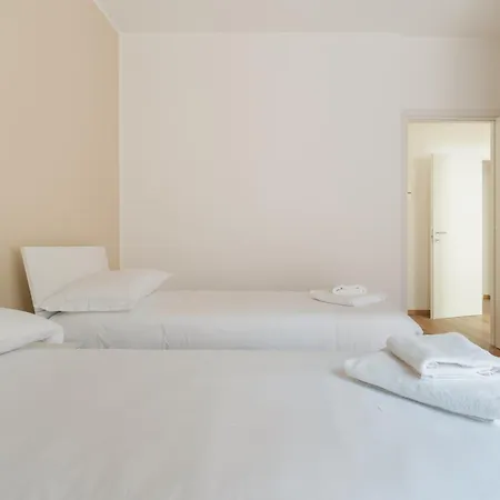 Guesthost - Cozy Balcony Flat Comasina Mm3 Appartement Milaan