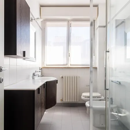 Salasco 40 - Trilocale In Porta Romana Con Garage Apartman Milánó