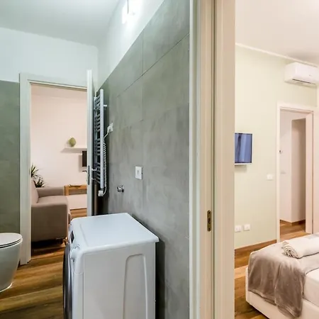 Nuovo Bilocale Ristrutturato Ultimo Piano Wifi 1 Min Metro Turro 10 Min Duomo Διαμέρισμα