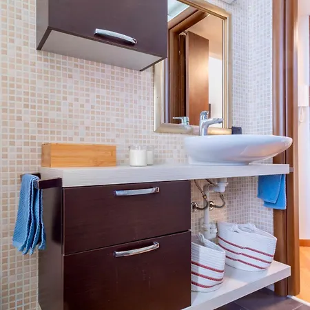 Apartman Casa Di Leon Universita Bicocca Garage Privato E Metro M5 Milánó