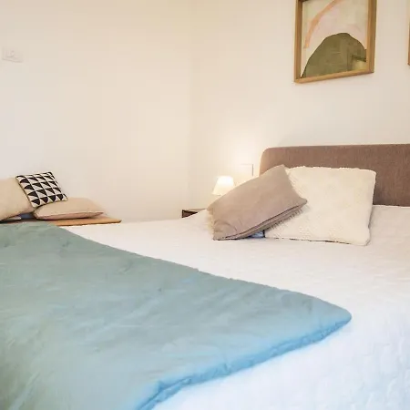 Nest - A Stone's Throw From M4 Metro *