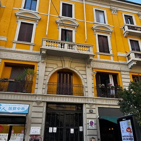 Apartamento In Chinatown, Milan, Italy