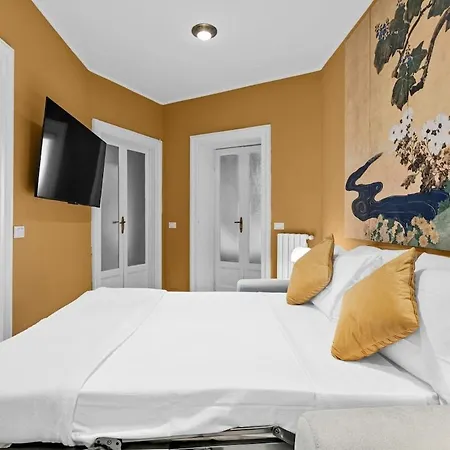 -gorgeous 3bedroom- Penthouse Near Duomo Keyhost