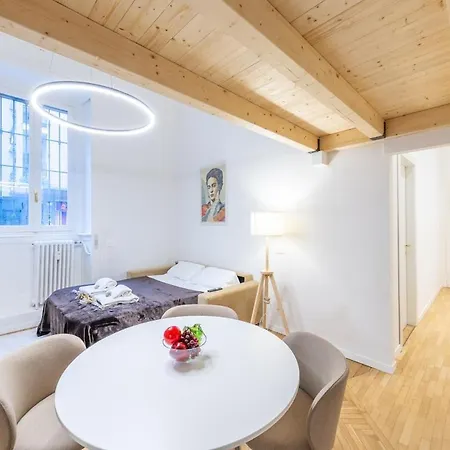 Bright 1bedroom With Workstation Milão