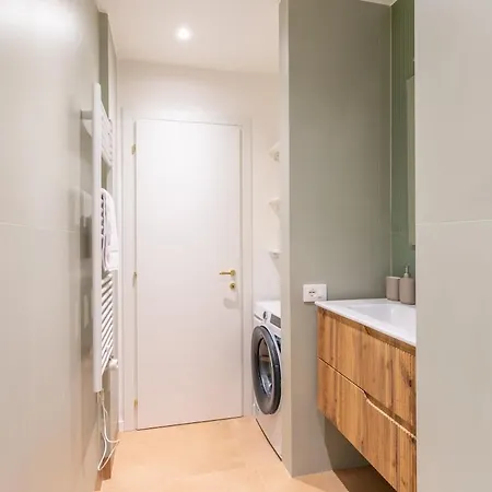Apartamento Bright 1bedroom With Workstation Milão