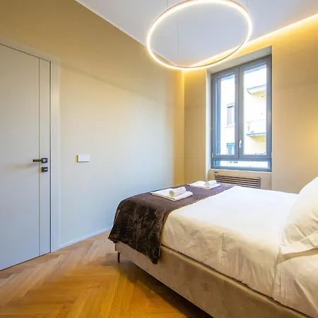 Luxury In The Center 1bedroom With Ac And Balcony Lägenhet