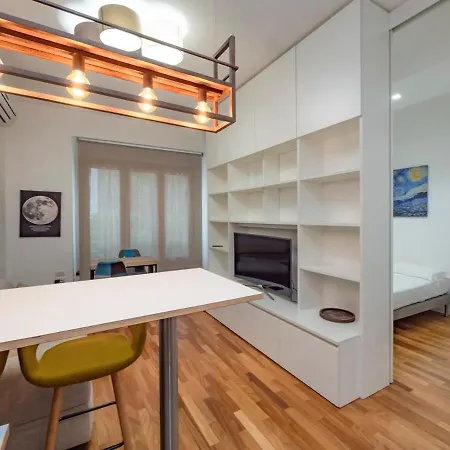 شقة Xenia - 2rooms In Via Ampere 102