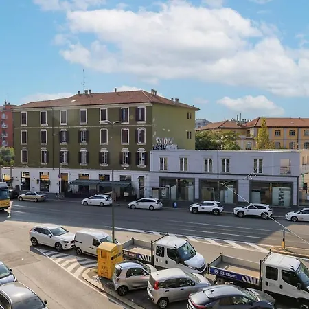 Xenia - 2 In Via Serio 2