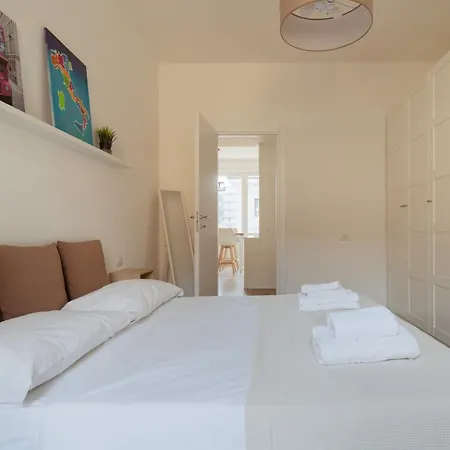 Guesthost - Cozy Balcony Flat Affori Mm3 *