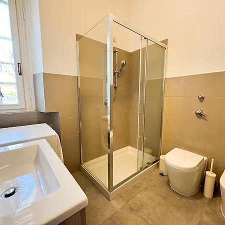 شقة Brera Sun Terrace, Light-filled 4th R Floor Gem ميلان