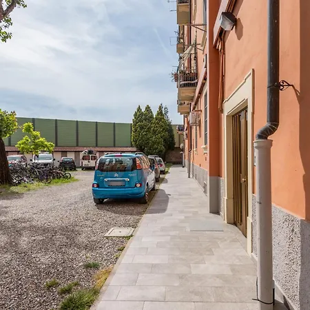 Apartamento Polimi Loft With Parking - La Vista Milão