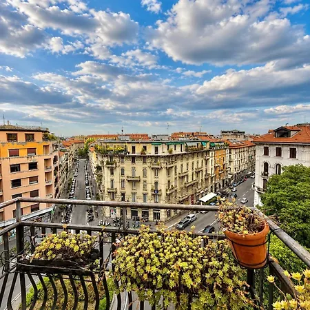 Apartamento Two Bedroom With Views In Porta Venezia Milão