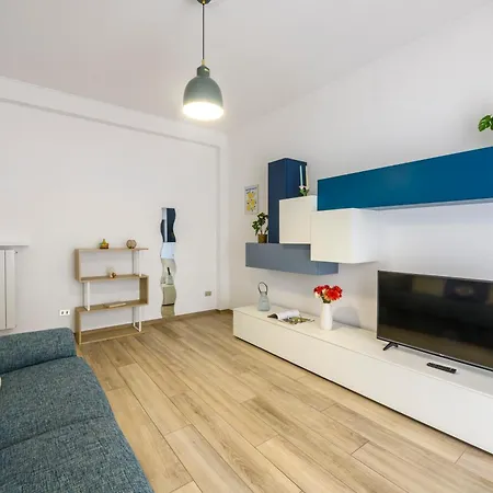 Apartamento Via Cadibona, 10 - Living Milão