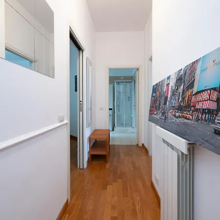 Appartamento Charme D'epoca Con Terrazzino A Porta Venezia Milano