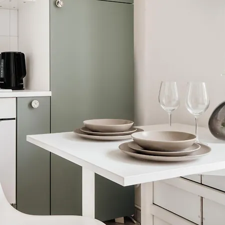 Hostmate - - Volturno - Isola * Milan