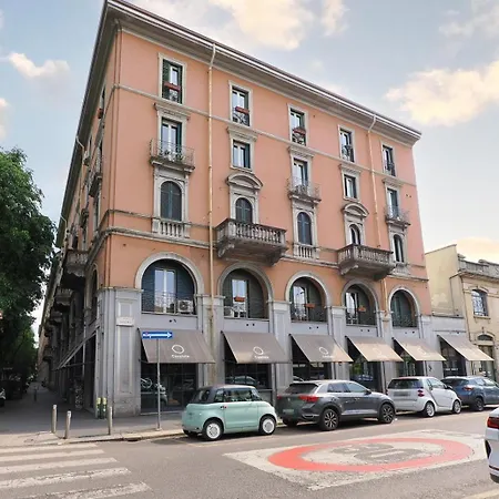 Casa Tiziana - Design Navigli Milánó