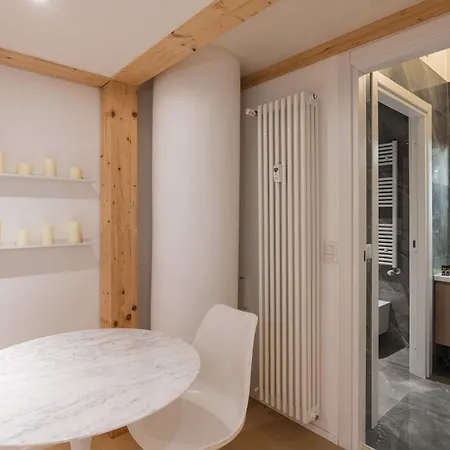 Loft Design With Mezzanine Near Metro Διαμέρισμα
