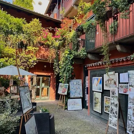 Appartement Bollicina Quiet Courtyard Navigli Private Garage