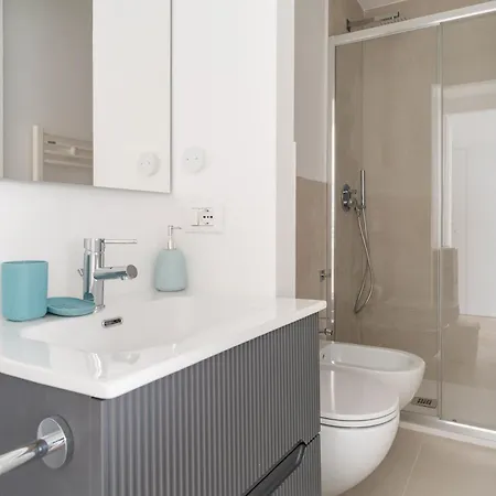 Guesthost - Cozy Near Porta Romana * Μιλάνο