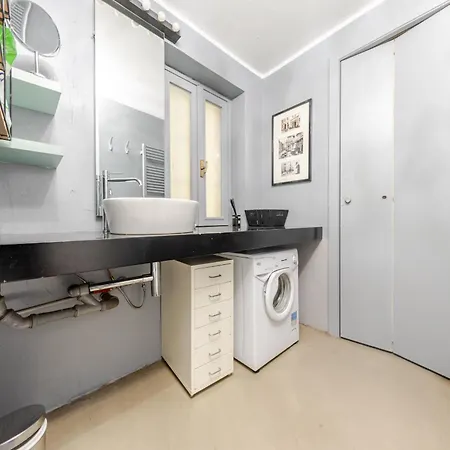 Loft 10 Min Walking Distance To Duomo Appartement Milaan