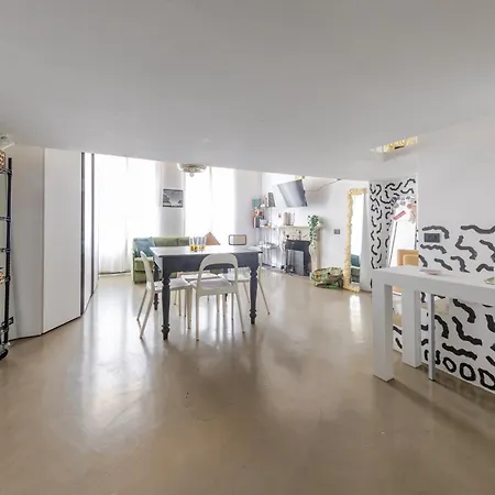 Loft 10 Min Walking Distance To Duomo Appartement Milaan