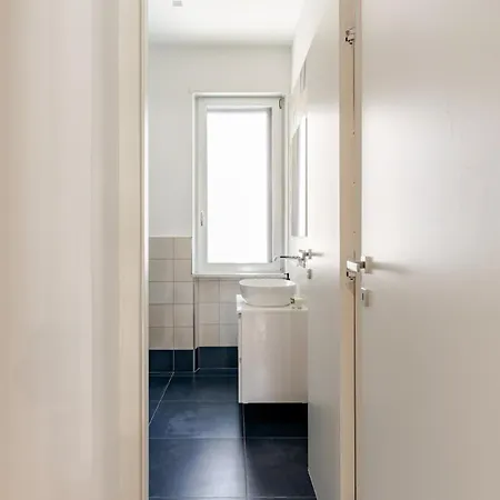 شقة - Two-bedroom Near Duomo ميلان