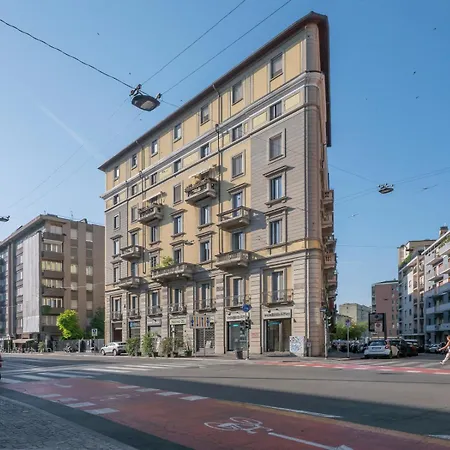 I-host - Stylish 1br Near Duomo & Navigli Μιλάνο