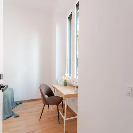 Two-bedroom Arco Flat With Free Parking Milaan