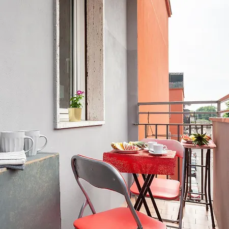 Comfort - Near Metro&central Station Appartamento *