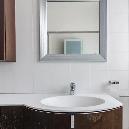 Apartman Salasco 40 - Trilocale In Porta Romana Con Garage *