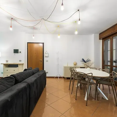 Marche - Wifi - Metro M3 - Culla Appartement Milaan