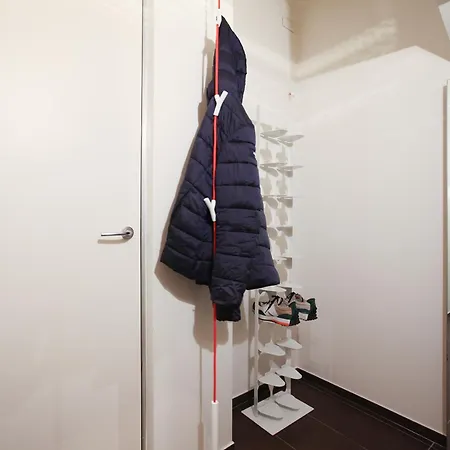 Isola Design Townhouse On 3 Levels, Terrace, Garage *