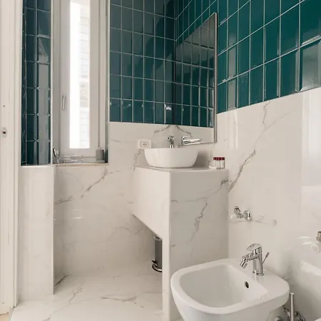 Guesthost - Cozy Balcony X6 Guastalla Apartman