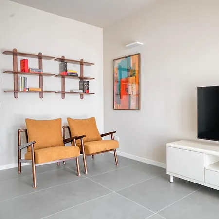 New Terrace Parking Garden Metro In 2 Min Apartman *
