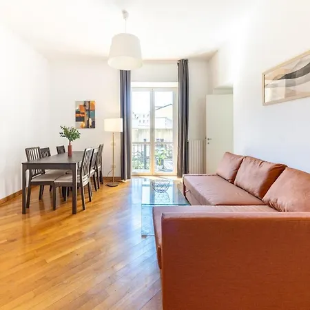 Duomo 15 Min Walk - Historic Center - 2 Bedrooms With Terrace *