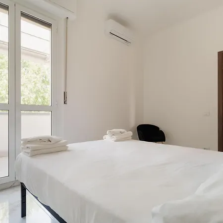 Guesthost - Cozy With Terrace Dergano