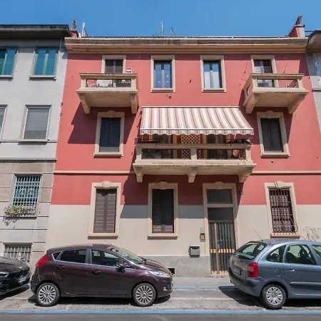 Xenia - 3 In Via Stadera 5 Milánó