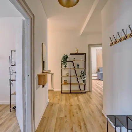 Xenia - 3 In Via Lepontina 9 Appartamento Milano
