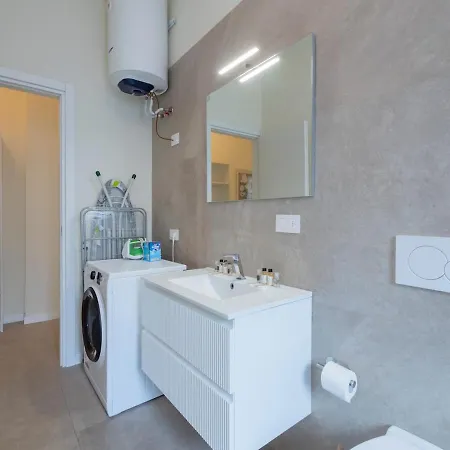 Xenia - 3rooms In Via Massimo Gorki Apartman