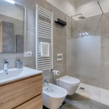 Xenia - 2 In Via Luigi Galvani 15