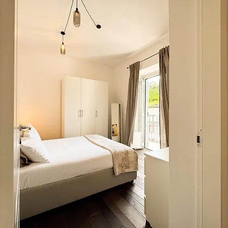 Brera Sun Terrace, Light-filled 4th R Floor Gem شقة *