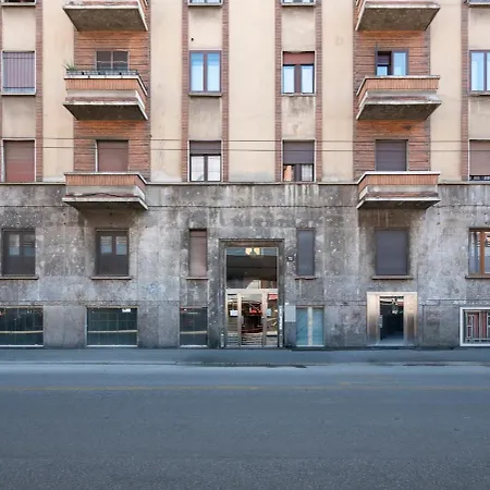 Xenia - At Viale Monte Ceneri 75 * ميلان