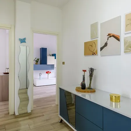 Apartamento Via Cadibona, 10 - Living *