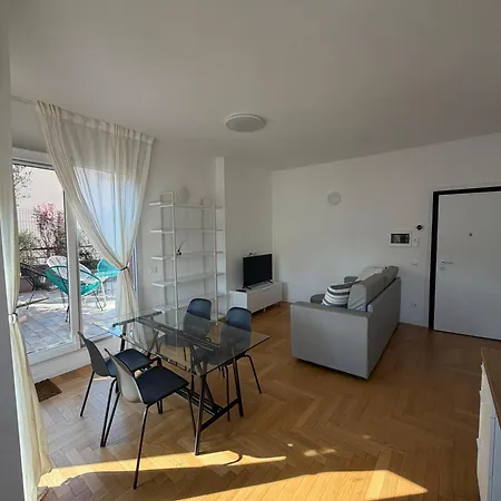 Trilocale Moderno Con Terrazzo E Parcheggio Appartement