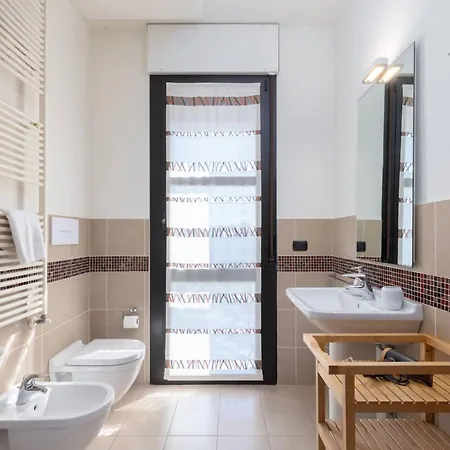 Διαμέρισμα Large Duplex With Private Terrace Gluck *
