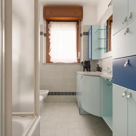 Guesthost - Comfy Flat X4 Near Abbiategrasso Mm2